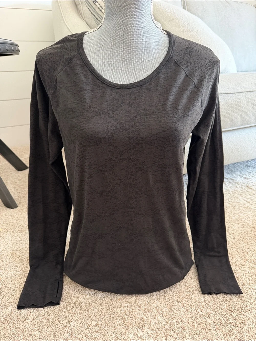 ATHLETA Long-Sleeve Printed Scoop Neck Black Shirt